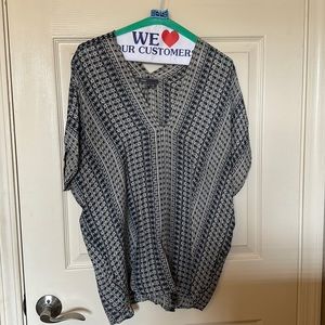 Vince S 100% silk blouse blue & beige